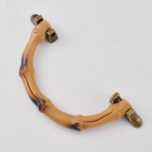 Poignée en plastique imitation bambou pour sacs fourre-tout et bagages, moulée par injection, facile à transporter - Product Image 2