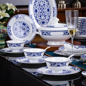 Vaisselle en porcelaine de Jingdezhen, ensemble de bols et d'assiettes de couleur bleu et blanc, assiettes de dîner pour la maison, bols chinois et cadeaux - Product Image 2