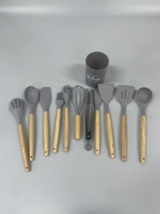 Ensemble d'ustensiles de cuisine en silicone sûr et non toxique, résistant à la chaleur, 12 pièces, en platine, avec pince, spatule et écumoire - Product Image 5