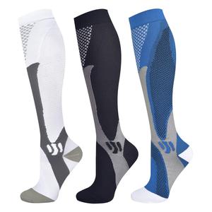 Vente en gros de <span class=keywords><strong>chaussettes</strong></span> hautes grande taille <span class=keywords><strong>bonne</strong></span> qualité au-dessus du genou <span class=keywords><strong>chaussettes</strong></span> longues tricotées pour femmes - Product Image 2