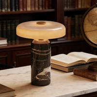 Lampe de table en marbre de luxe avec abat-jour en verre blanc |   Lampe de chevet décorative postmoderne à piles pour salon et chambre à coucher