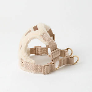 パーソナライズデザイナー刺繍ぬいぐるみテディベアフリース犬用ハーネスキルティングパッド入り生地調整可能ペット猫用ハーネス - Product Image 2