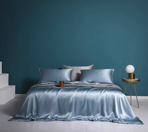 Ensemble de literie luxueux en <span class=keywords><strong>soie</strong></span> satinée 100% drap de lit en <span class=keywords><strong>soie</strong></span> et housse de <span class=keywords><strong>couette</strong></span> avec taie d'oreiller assortie - Product Image 2