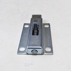 Loquet de porte en forme de papillon en alliage de zinc MSZ-103 avec mécanisme à ressort réversible pour portes industrielles - Product Image 1