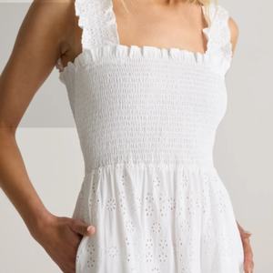 เดรสลำลองสีขาวสำหรับฤดูร้อน ขายดีสำหรับผู้หญิง ผลิตจากผ้าฝ้ายรักษ์โลก ความยาวปานกลาง แต่งลายปักตาไก่ ดีไซน์ธรรมชาติ - Product Image 3