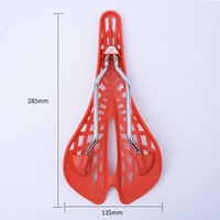 Asiento de Bicicleta de Montaña Ultraligero con Diseño de Textura de Carbono, Amortiguador de Impactos y Orificios de Ventilación
