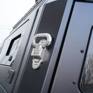 SEMRISE Couvre-caisse de camionnette en aluminium noir avec capacité de 501L-600L, installation facile pour <span class=keywords><strong>Toyota</strong></span> Hilux Vigo Revo - Product Image 6