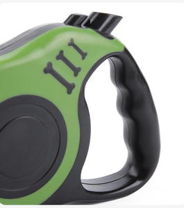 लक्जरी नए स्वचालित टेलीस्कोपिक सुरक्षा विस्फोट-प्रूफ भीड़ पालतू कुत्ते और बिल्ली स्वचालित पट्टा - Product Image 4