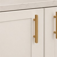 Cuisine îlot modulaire moderne sur mesure en bois massif avec portes shaker, finition laquée et comptoir en marbre pour villa - Vente en gros