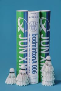 天然鹅毛羽毛球 -- 轻量级比赛和训练户外运动，具有高耐用性和一致的飞行 - Product Image 2