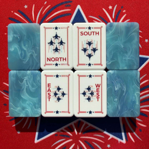 Mahjong américain de luxe à 3 couches en acrylique, motif marbre bleu, thème patriotique, 160 tuiles, pliable, personnalisé pour fête, Jour de l'Indépendance - Product Image 6