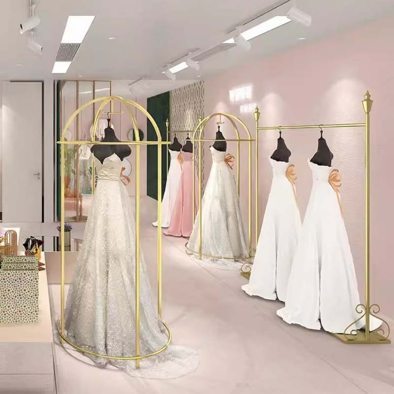 Boutique de noivas para mulheres, suporte de aço inoxidável para roupas, porta-roupas dourado para vestidos de casamento