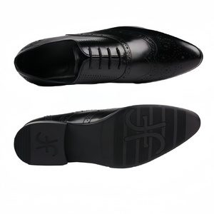 รองเท้าผู้ชายแฟชั่นยอดนิยมปี 2025 ดีไซน์ดั้งเดิม แบบผูกเชือก ระบายอากาศได้ดี กันน้ำ สำหรับฤดูใบไม้ร่วง หรูหรา เหมาะสำหรับธุรกิจและงานแต่งงาน - Product Image 5