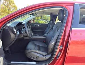 รถยนต์<span class=keywords><strong>มือ</strong></span><span class=keywords><strong>สอง</strong></span> <span class=keywords><strong>S60</strong></span> 2020 T4 พวงมาลัยซ้าย เกียร์อัตโนมัติ เบาะหนัง ยอดนิยม ขายดี จัดส่งทั่วโลก - Product Image 4