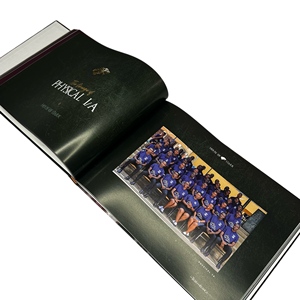 Álbum de Fotos Personalizado de Tapa Dura con Cubierta Estampada en Dorado y Encuadernación Premium para Recuerdos Conmemorativos - Product Image 4