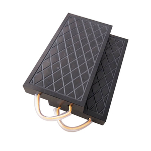 Bán buôn biểu tượng tùy chỉnh cắt nhựa <span class=keywords><strong>OUTRIGGER</strong></span> miếng đệm thảm với xử lý Crane Jack Hỗ trợ thảm - Product Image 6