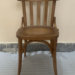 Chaise de salle à manger en chêne massif antique à dossier haut pour restaurant - Product Image 3