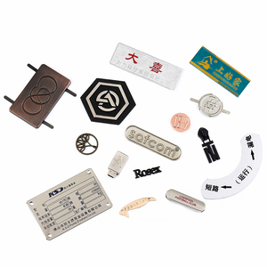 Tùy Chỉnh Ưa Thích Kim Loại Dập Nổi Nhãn Túi Đặc Biệt Các Bộ Phận Và Phụ Kiện Làm Bằng Hợp Kim Kẽm Cho Túi Xách Ví Kim Loại Logo Tag Tùy Chỉnh Thương Hiệu - Product Image 5