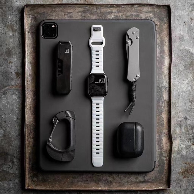 Hot Sale Sport Rubber Wristband Soft Silicone Smart Watch Strap for Apple Watch Band 38 40 41 42 44 45mm for IWatch S7/6