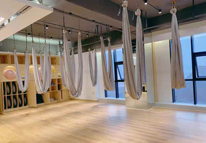 Hamac de yoga sensoriel d'intérieur pour adultes, hamac en tissu réglable pour adultes et adolescents, utilisation en extérieur - Product Image 4