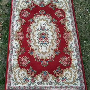Alfombra de oración de poliéster cómoda, directamente del fabricante, con nuevo diseño y el último estampado floral musulmán con tejido acolchado. - Product Image 4