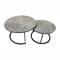 Table basse moderne, ronde et grise, en pierre interlée, meuble de salon, d'extérieur