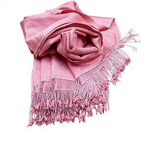 Estola de Cachemira con Cuentas para Niñas - Product Image 1