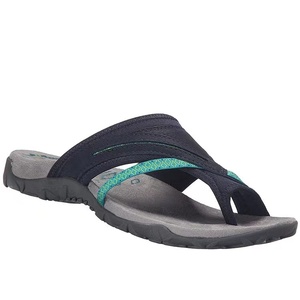 Tongs pour hommes en <span class=keywords><strong>cuir</strong></span> respirant, design tendance d'été, avec logo personnalisé et éclairage - Product Image 1