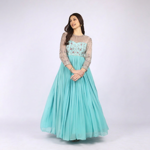 Collection de mode Royal Glam : Robe plissée 1 pièce pour femme avec broderie de perles Dana – Collection de mode Royal Glam - Product Image 1