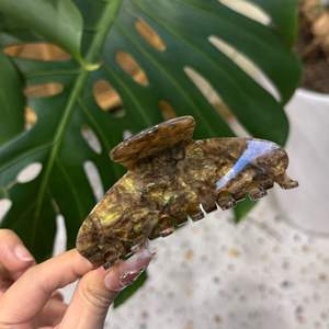 HONEY 2026 Nouvelle pince à cheveux à sept dents plaquée or, finition laiteuse, classique, simple, élégante, pince requin pour femmes - Product Image 6