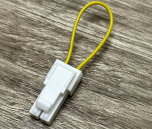 White and Yellow <b>Plug</b> Connector Cable Compatible With TOTO TO-106 Urinal Sensor Head For Touchless Flush Valve Replacement Part - Product Image 3
