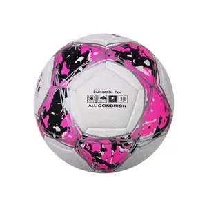 मैच के लिए नई डिजाइन व्यावसायिक प्रतियोगिता स्तर पीयू चिपकने वाली सॉकर बॉल आकार 5 फुटबॉल