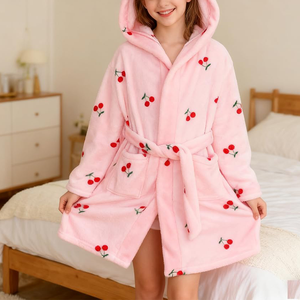 Peignoirs surdimensionnés pour enfants, vente chaude 2026, <span class=keywords><strong>peignoir</strong></span> à capuche pour filles en bas âge, vêtements de nuit, impression personnalisée, robes de détente pour enfants - Product Image 3