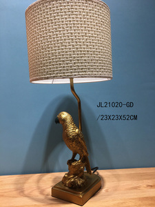 Venta al por mayor personalizada resina Animal decoración Led divertido Animal serie Pavo Real <span class=keywords><strong>jirafa</strong></span> caballo loro lámpara noche Led luz Animal lámpara <span class=keywords><strong>de</strong></span> mesa - Product Image 2