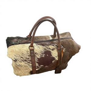 กระเป๋าเดินทางหนังแท้คุณภาพสูง พร้อมขนสัตว์ ดีไซน์ทันสมัย ซิปพกพาสะดวก สำหรับออกกำลังกายหรือเดินทาง รุ่น LHDB-0117 - Product Image 1