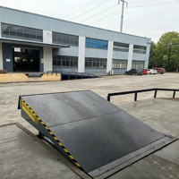 Niveleur de quai hydraulique industriel fixe, niveleur de quai sécurisé pour le chargement et le déchargement de conteneurs