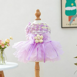 Vestido de tul de princesa para mascotas, falda de poliéster con apliques de flores rosas para perros y gatos, para las cuatro estaciones - Product Image 2