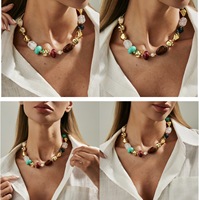 Collier ras du cou court vintage bohème en résine colorée avec perles irrégulières, bijoux superposés avec perles CCB