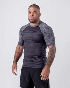 Rashguard de compression ergonomique unisexe pour adultes, anti-microbien, anti-UV, manches longues, vêtements de sport, polyester/spandex 220g - Product Image 2