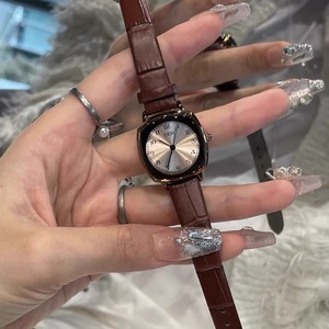CILOA Simple Retro Small Dial Women's <b>Watch</b>, Elegant Business Casual Wristwatch - Product Image 2