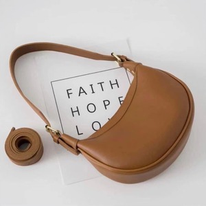 กระเป๋าสะพายข้างทรงอานม้าหนัง PU แบบสายเดี่ยวมีซิปสำหรับผู้หญิง ดีไซน์เฉพาะตัว เหมาะสำหรับใช้ในชีวิตประจำวัน รูปทรงพระจันทร์เสี้ยว ใช้งานได้หลากหลาย แฟชั่นใหม่ - Product Image 1