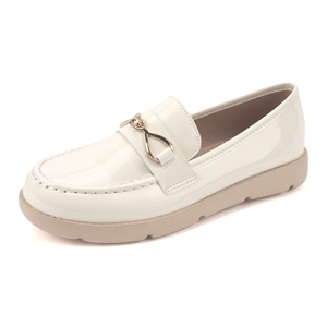 Vente en gros usine – Nouveaux mocassins élégants en cuir verni noir grande taille pour <span class=keywords><strong>femme</strong></span> avec boucle dorée, chaussures de bureau pour <span class=keywords><strong>femme</strong></span> 2026 - Product Image 3