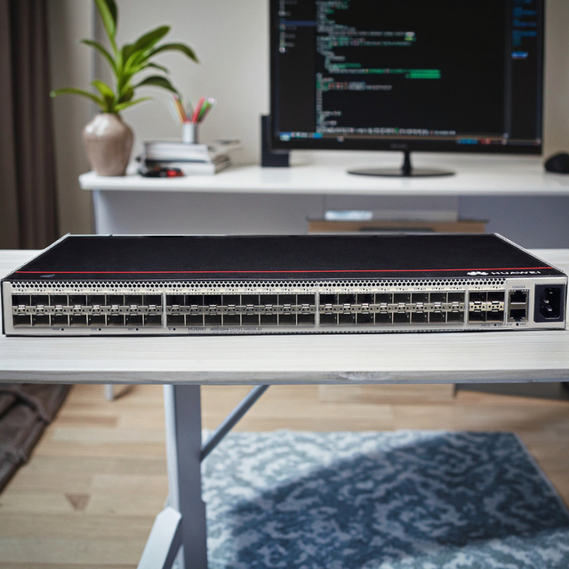 Huaweis S5731S-S48S4X-A1 48 X 100/1000BASE-X 4 X Gigabit SFPs Ports Access Switch