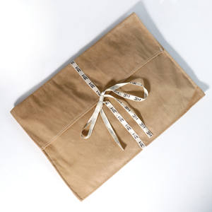 Luxuriöse Boutique-Kleidung Maßgeschneiderte Logo-Bekleidungsverpackungstaschen Samt-Umschlagtasche mit Band - Product Image 6