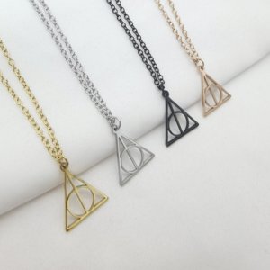 Nuevo producto, collar <span class=keywords><strong>de</strong></span> <span class=keywords><strong>Potter</strong></span> <span class=keywords><strong>Harry</strong></span>, colgante <span class=keywords><strong>de</strong></span> mago con encanto <span class=keywords><strong>de</strong></span> la <span class=keywords><strong>muerte</strong></span>, collar geométrico <span class=keywords><strong>de</strong></span> acero inoxidable sin deslustre, joyería - Product Image 2