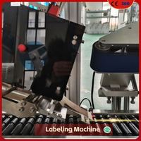 Applicateur d'étiquettes haute vitesse pour grandes bouteilles rondes / Idéal pour les bouteilles de 100 ml à 1000 ml de l'industrie des sciences de la vie