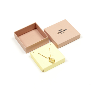 Caja <span class=keywords><strong>de</strong></span> Embalaje <span class=keywords><strong>de</strong></span> Joyería con Impresión Personalizada, Caja <span class=keywords><strong>de</strong></span> Cartón para Envíos, Caja <span class=keywords><strong>de</strong></span> Regalo Cuadrada <span class=keywords><strong>de</strong></span> Papel Kraft con Bolsa - Product Image 2