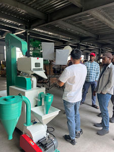 Mini petite combinaison commerciale de moulin à riz avec des moulins à <span class=keywords><strong>paddy</strong></span> automatiques et une usine d'équipement de traitement de fraisage - Product Image 6