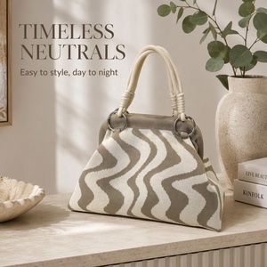 Bolso de Hombro de Poliéster Tejido Vintage Personalizado para Mujer, Bolso Casual con Asa y Diseño Floral para el Día a Día, Viajes y Vacaciones - Product Image 5