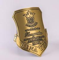 Haute qualité en gros Offre Spéciale bouteille de vin étiquette en métal feuille d'aluminium en relief 3D autocollant personnalisé étiquette en métal autocollant